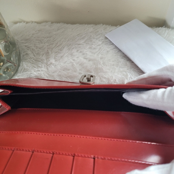 Gucci Wallet - Picture 11 of 13